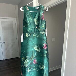 Kay Unger Floor Length Dress Green Floral V neck sleeveless Size 6 "Rosalind"